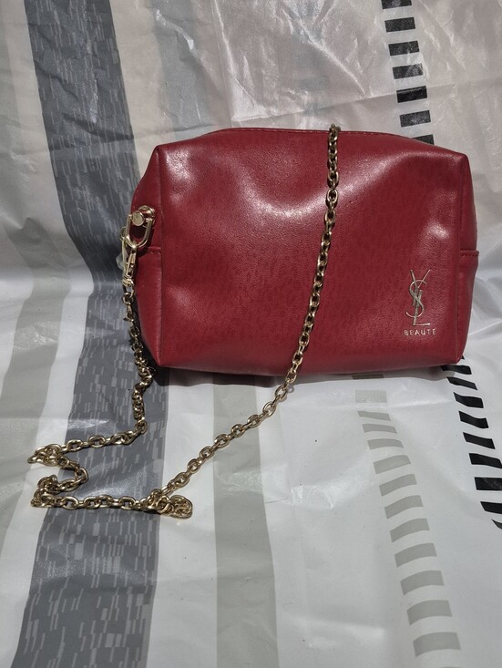 Source Unknown Handbags - Yves Saint Laurent  Chain Crossbody Beauty Bag